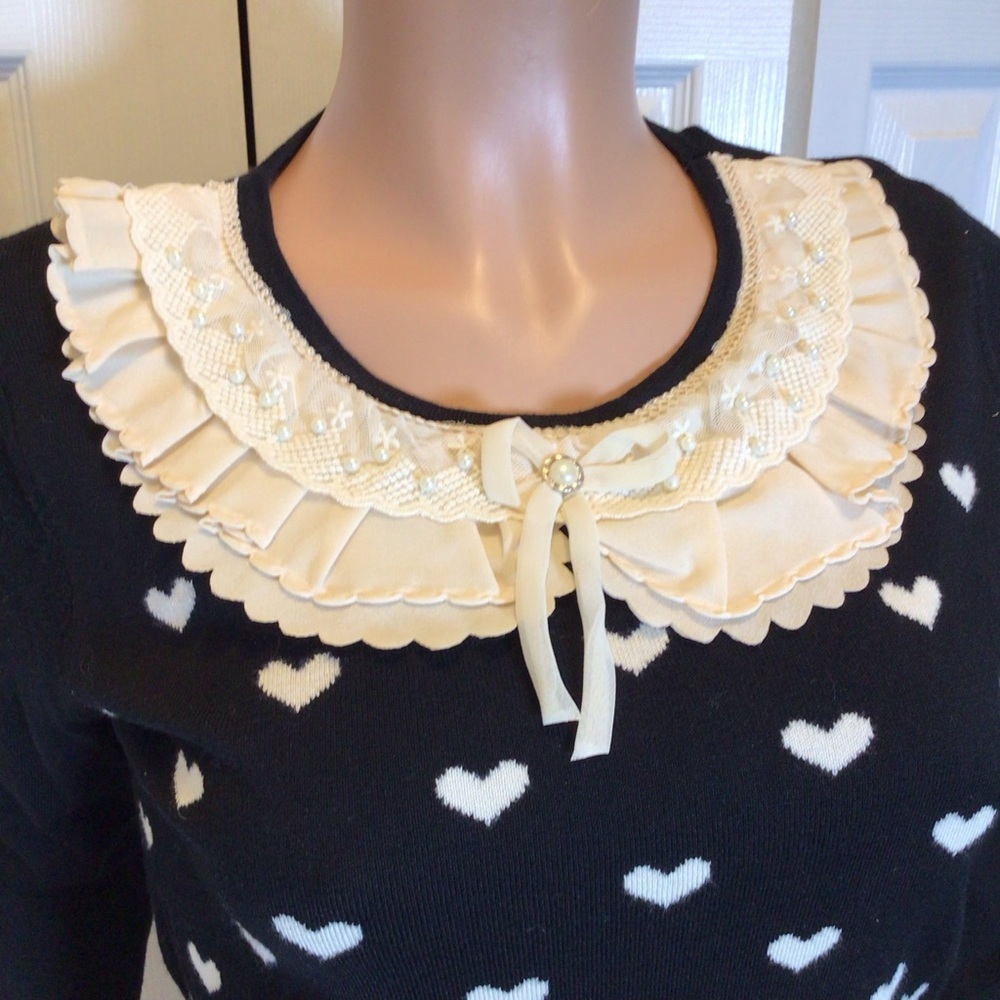Womens Pullover Sweater Made in Korea Cottagecore Hearts Lace Collar Size Small. - Picture 3 of 10